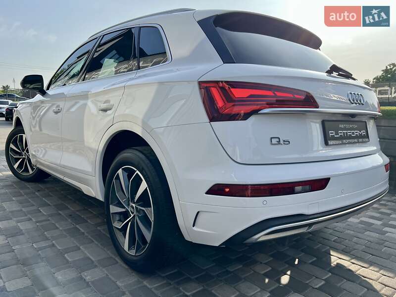 Позашляховик / Кросовер Audi Q5 2021 в Києві