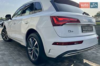 Внедорожник / Кроссовер Audi Q5 2021 в 