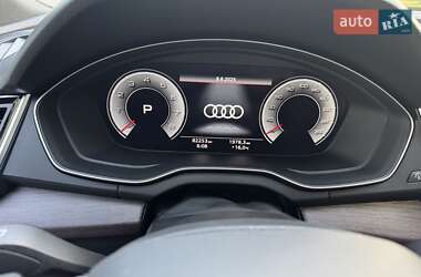 Внедорожник / Кроссовер Audi Q5 2021 в 
