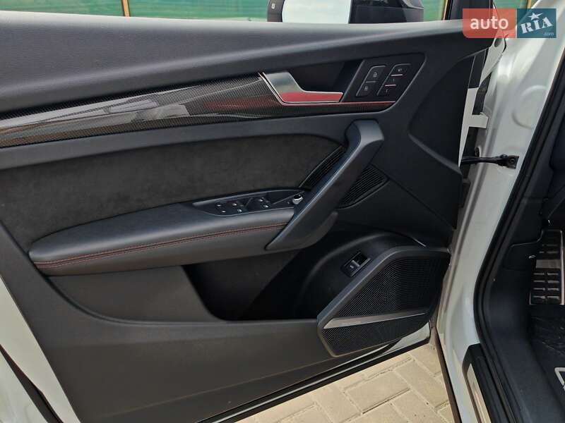 Внедорожник / Кроссовер Audi Q5 2019 в Луцке