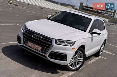 Позашляховик / Кросовер Audi Q5 2017 в Львові