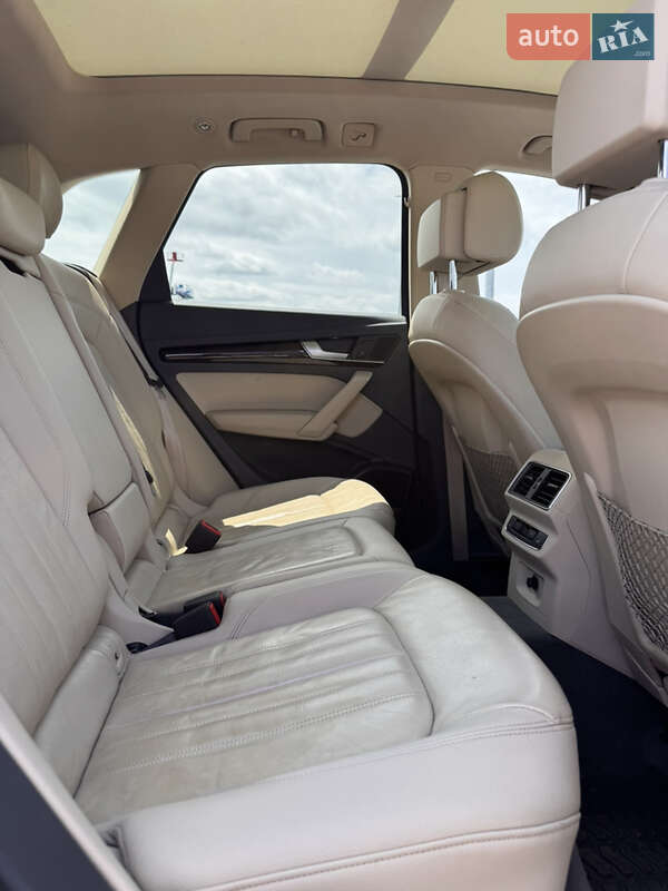 Внедорожник / Кроссовер Audi Q5 2017 в Львове