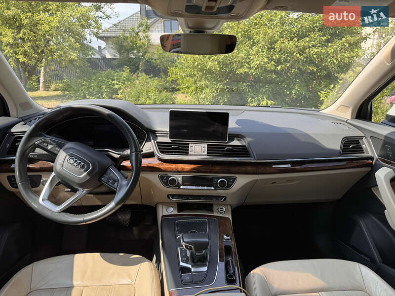 Внедорожник / Кроссовер Audi Q5 2017 в Львове