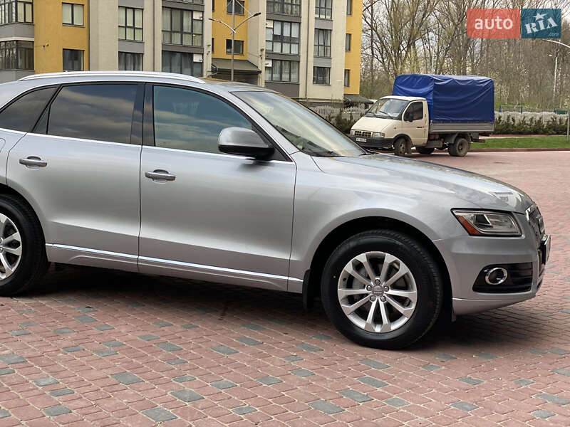 Позашляховик / Кросовер Audi Q5 2014 в Івано-Франківську