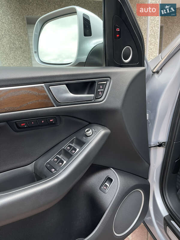 Позашляховик / Кросовер Audi Q5 2014 в Івано-Франківську