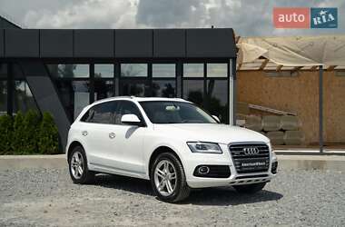 Внедорожник / Кроссовер Audi Q5 2015 в 
