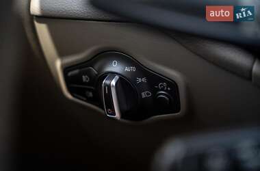 Внедорожник / Кроссовер Audi Q5 2015 в 