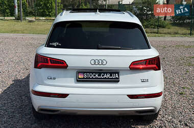 Внедорожник / Кроссовер Audi Q5 2018 в 