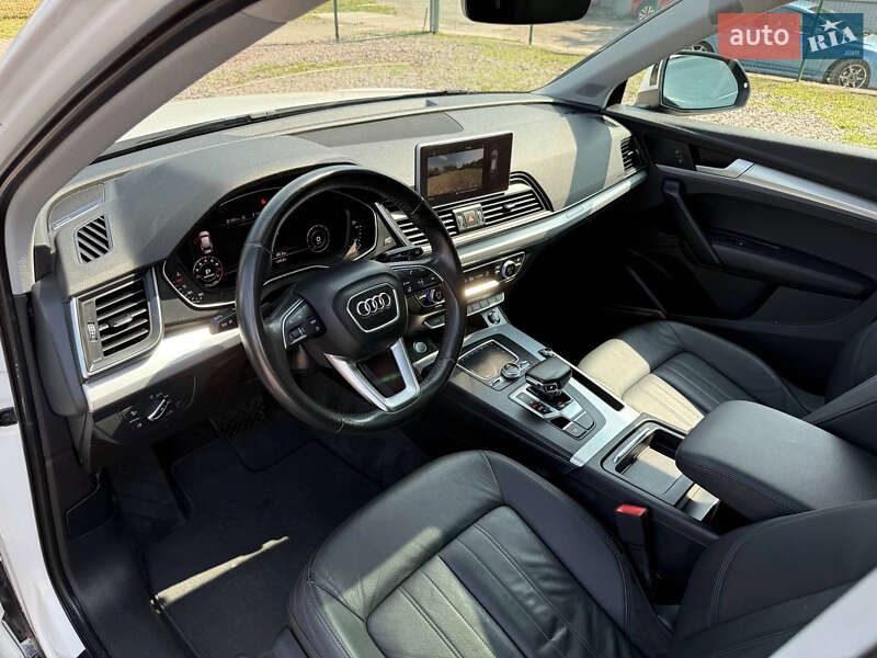 Внедорожник / Кроссовер Audi Q5 2018 в Киеве