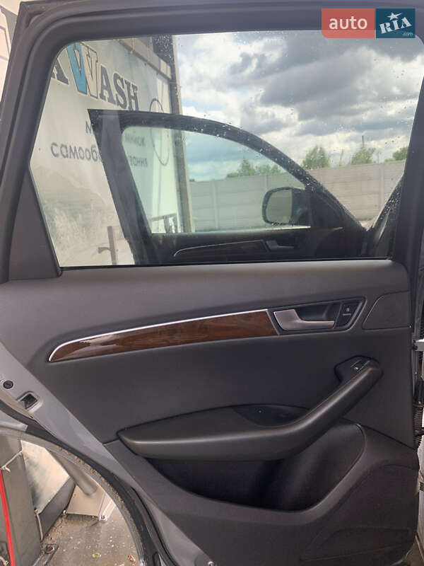 Позашляховик / Кросовер Audi Q5 2010 в Почаєві фото 9 Позашляховик / Кросовер Audi Q5 2010 в Почаєві