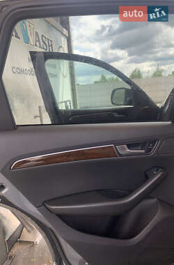 Внедорожник / Кроссовер Audi Q5 2010 в 