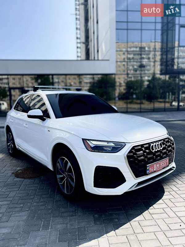 Внедорожник / Кроссовер Audi Q5 2022 в Днепре