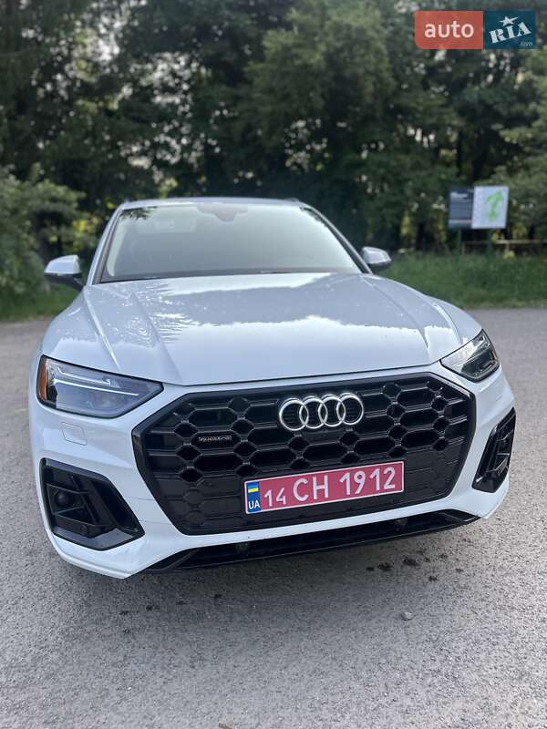 Внедорожник / Кроссовер Audi Q5 2021 в Львове