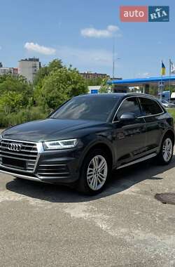Внедорожник / Кроссовер Audi Q5 2017 в Нежине