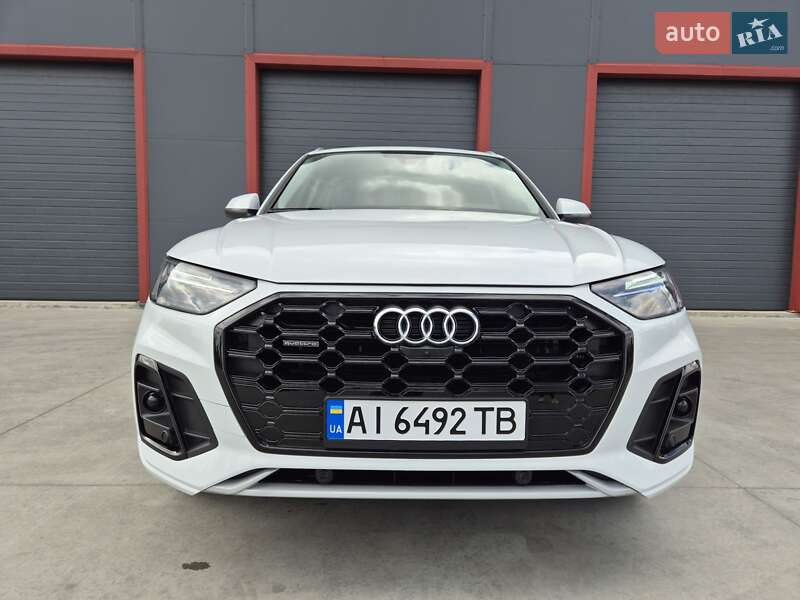 Внедорожник / Кроссовер Audi Q5 2022 в Барышевке