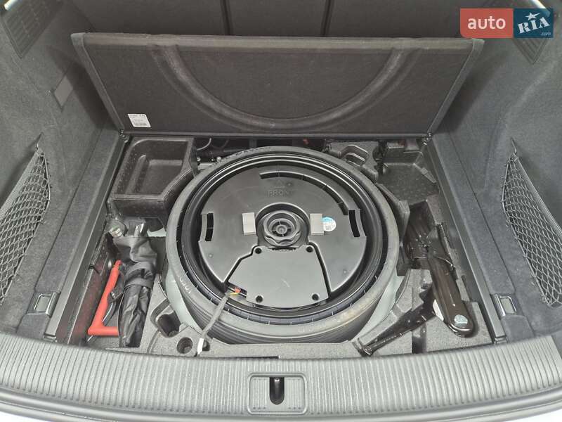 Внедорожник / Кроссовер Audi Q5 2022 в Барышевке