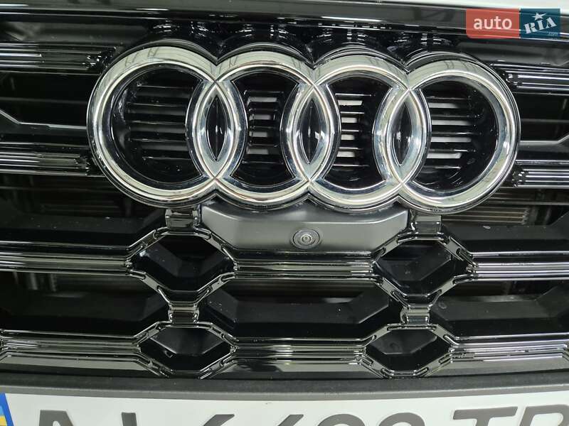 Внедорожник / Кроссовер Audi Q5 2022 в Барышевке