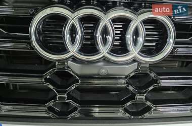 Внедорожник / Кроссовер Audi Q5 2022 в 