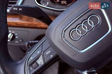 Внедорожник / Кроссовер Audi Q5 2017 в 