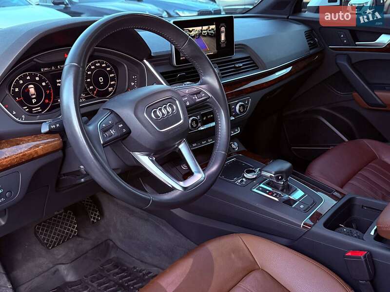 Внедорожник / Кроссовер Audi Q5 2017 в Харькове