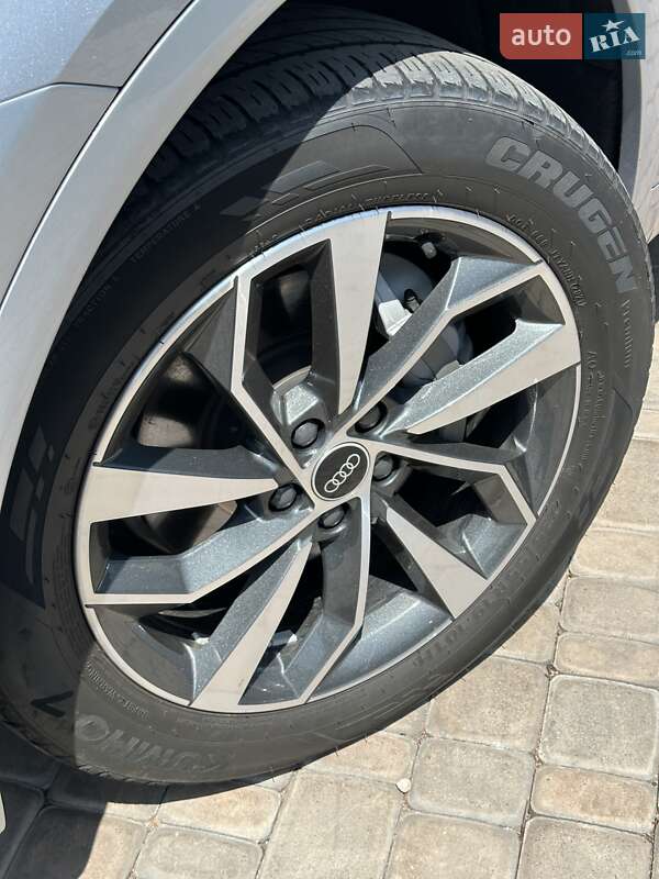 Внедорожник / Кроссовер Audi Q5 2021 в Кривом Роге