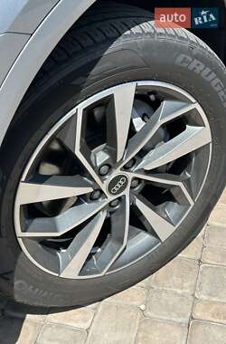 Внедорожник / Кроссовер Audi Q5 2021 в 