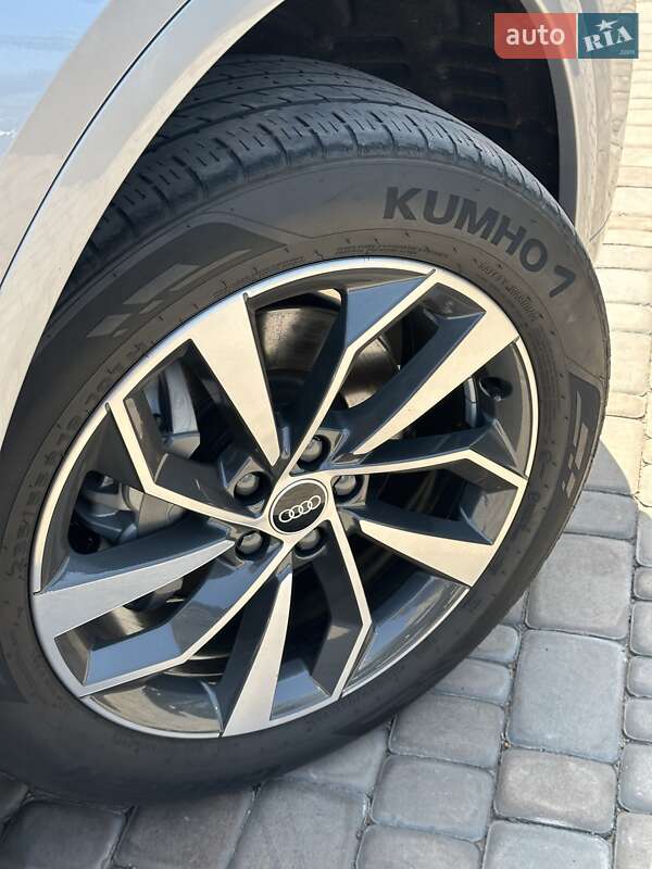 Внедорожник / Кроссовер Audi Q5 2021 в Кривом Роге