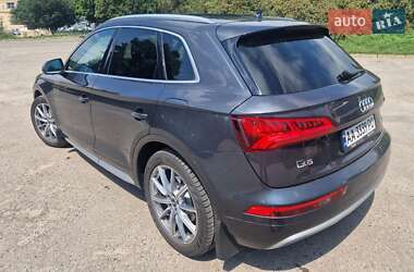 Внедорожник / Кроссовер Audi Q5 2020 в 