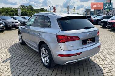 Внедорожник / Кроссовер Audi Q5 2018 в 