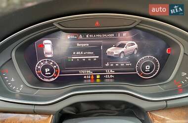 Внедорожник / Кроссовер Audi Q5 2018 в 