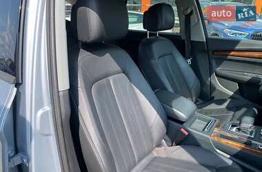 Внедорожник / Кроссовер Audi Q5 2018 в 