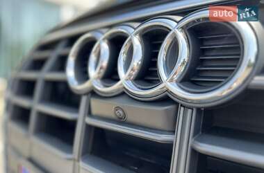 Внедорожник / Кроссовер Audi Q5 2021 в 