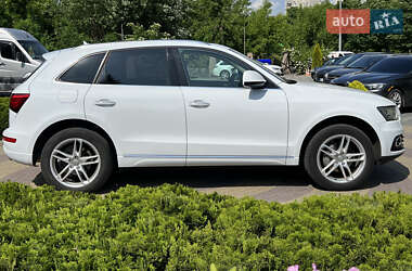 Позашляховик / Кросовер Audi Q5 2016 в 