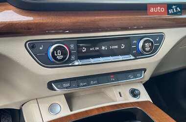 Позашляховик / Кросовер Audi Q5 2021 в 