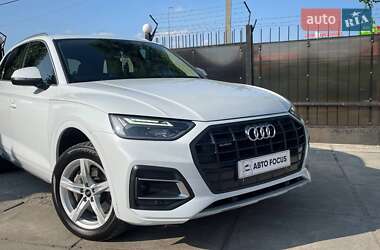 Позашляховик / Кросовер Audi Q5 2021 в 
