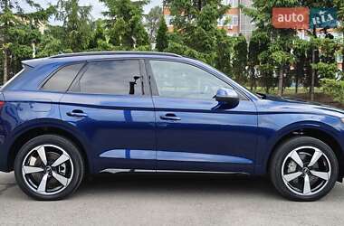 Внедорожник / Кроссовер Audi Q5 2023 в 