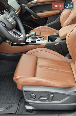 Внедорожник / Кроссовер Audi Q5 2023 в 