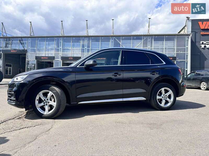 Внедорожник / Кроссовер Audi Q5 2017 в Николаеве
