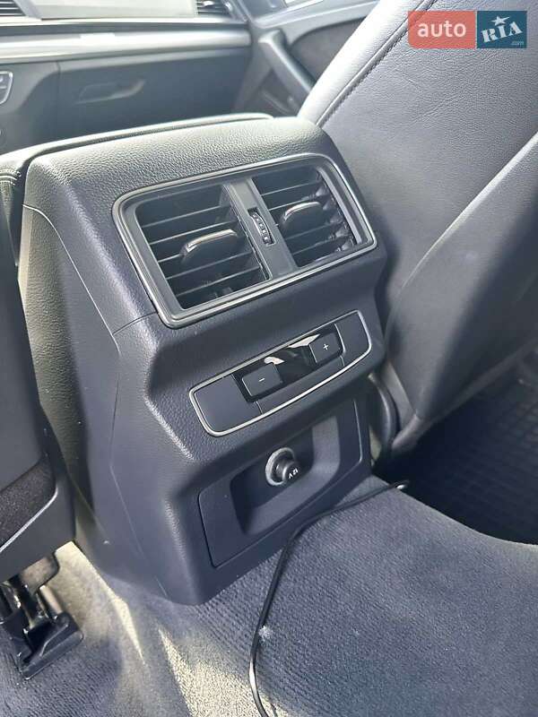 Внедорожник / Кроссовер Audi Q5 2017 в Николаеве