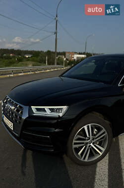 Внедорожник / Кроссовер Audi Q5 2019 в 