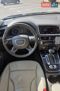 Внедорожник / Кроссовер Audi Q5 2012 в 