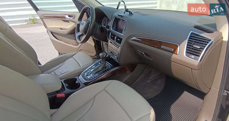 Внедорожник / Кроссовер Audi Q5 2015 в Львове