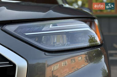 Позашляховик / Кросовер Audi Q5 2021 в 