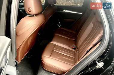 Внедорожник / Кроссовер Audi Q5 2020 в 