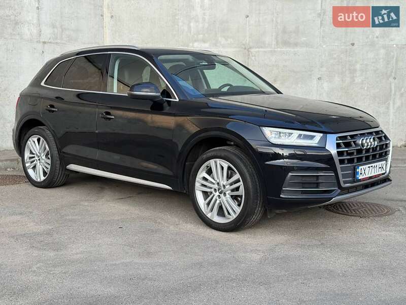Внедорожник / Кроссовер Audi Q5 2017 в Киеве