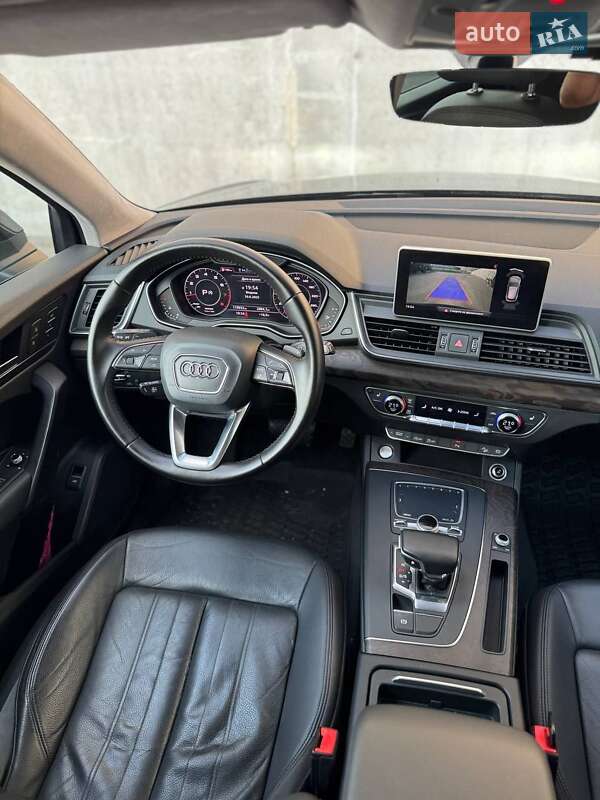 Внедорожник / Кроссовер Audi Q5 2017 в Киеве