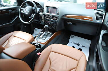 Позашляховик / Кросовер Audi Q5 2012 в 