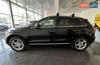 Внедорожник / Кроссовер Audi Q5 2015 в 