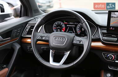 Внедорожник / Кроссовер Audi Q5 2021 в 