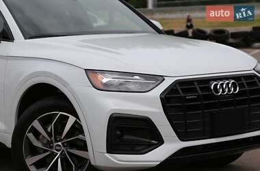 Внедорожник / Кроссовер Audi Q5 2021 в 